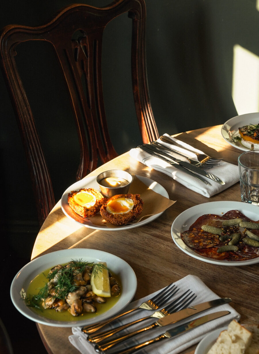 Pub food at The Great Decoy in Hurstbourne Tarrant, Hampshire.a